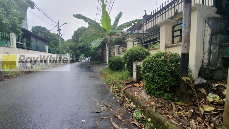 Rumah Hitung Tanah di Kawasan Elite Pondok Indah