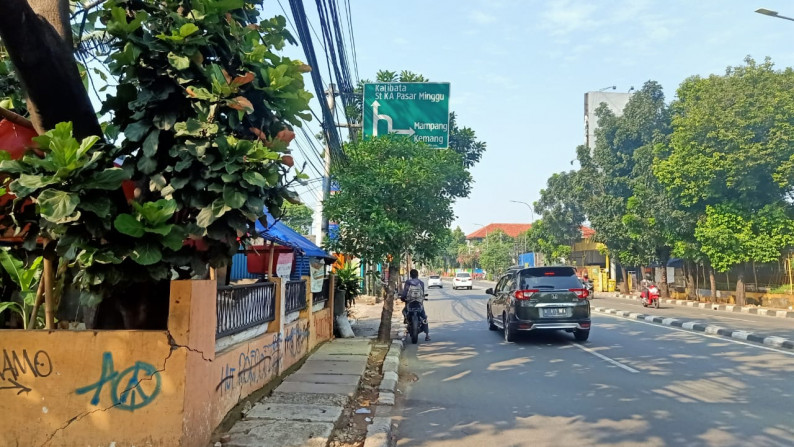 Langsung Strategis di Pancoran, Jakarta Selatan