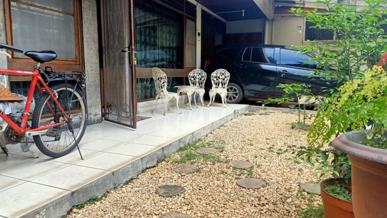 Rumah Dijual di Kawasan Elit Barito, Jakarta Selatan