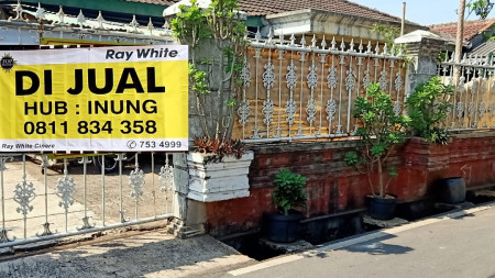 Dijual Tanah dengan Kos2an dekat Masjid di Jatiwaringin