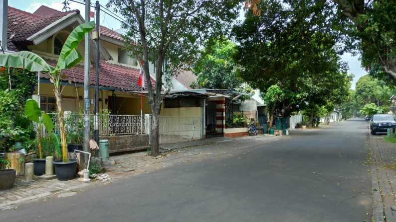 Dijual murah  Rumah di Anggrek Loka, BSD, dengan harga jual bagus