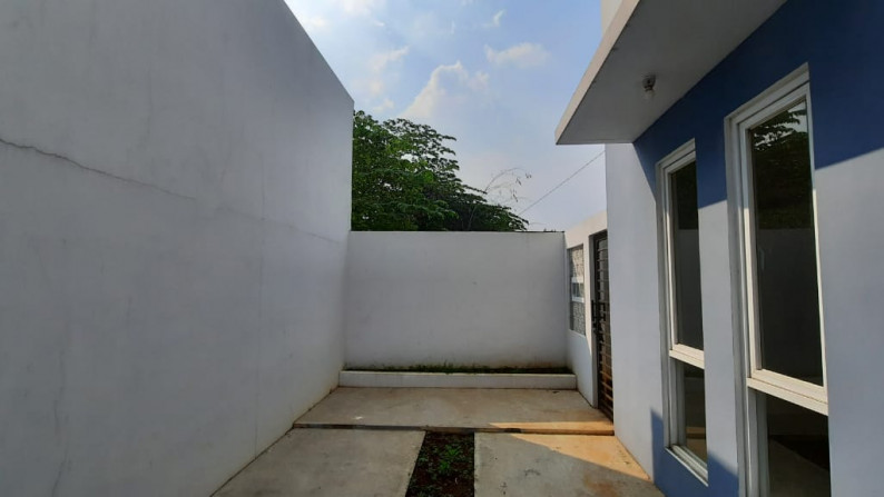 Rumah Dijual di Taman Bukit Hijau Pamulang ##AG