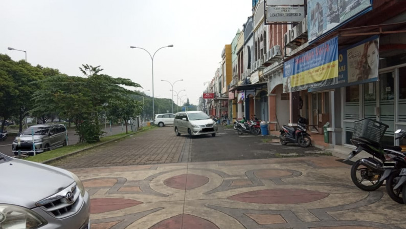 Ruko berlantai 2 di Petersburg, Gading Serpong, dengan harga sewa terjangkau