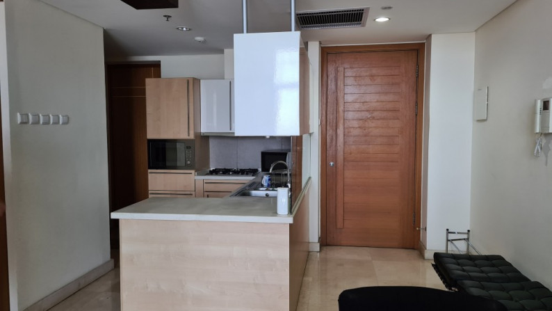 Apartemen  Full Furnish The Summit Twr Everest, Luas 123m2