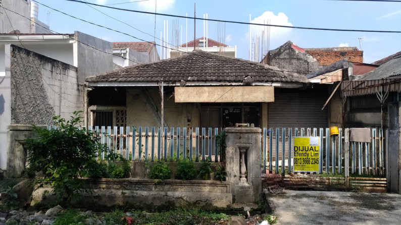 Rumah Tua Hitung Tanah Di Sunter Mas