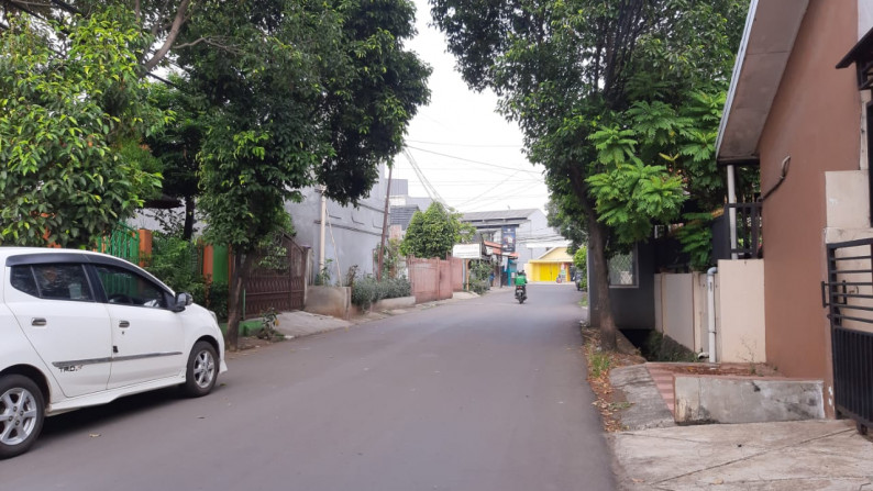 Rumah Lokasi Strategis Dekat Bintaro Jaya @Pondok Karya, Pondok Aren