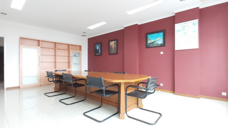 Office Space Di Warung Buncit, Jakarta Selatan, Lokasi dekat dengan akses tol JORR, Semi Furnished