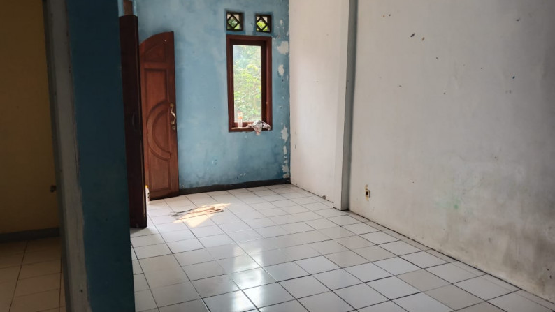 Dijual super murah Rumah di Graha Raya dengan harga jual bagus