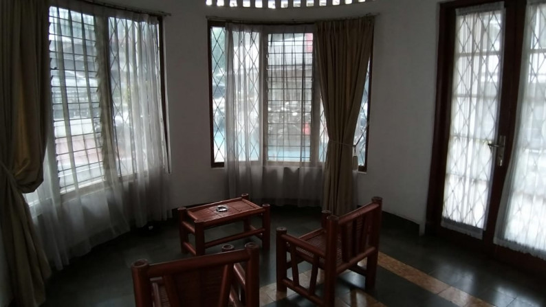 DIJUAL AREA KOMERSIAL DI JL. KYAI MAJA, JAKARTA SELATAN