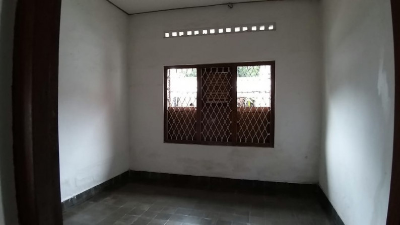 DIJUAL AREA KOMERSIAL DI JL. KYAI MAJA, JAKARTA SELATAN