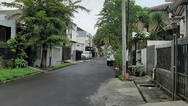 Rumah HOOK, Lokasi Strategis, dan Siap Huni @Rajawali, Bintaro