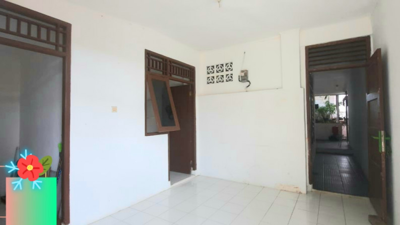 Jual Cepat!!! Rumah Lama Hitung Tanah di Jakarta Pusat Luas 187m Turun Harga 3,8M jadi 2,5M, MURAH!!!