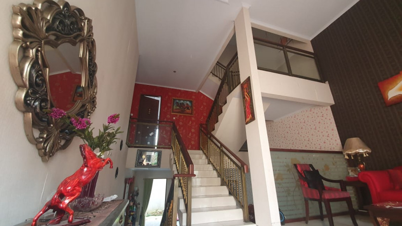 Dijual Rumah Modern dengan Split Level Concept Daerah Lebak Bulus