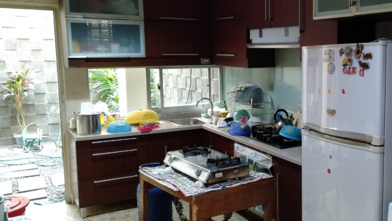 Rumah bagus, luas dan siap huni *0048-CHR*