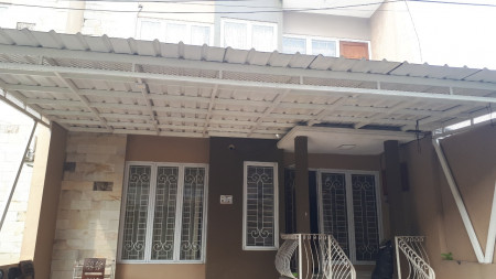 Dijual Rumah Siap Huni Desain Modern dalam Cluster Jagakarsa