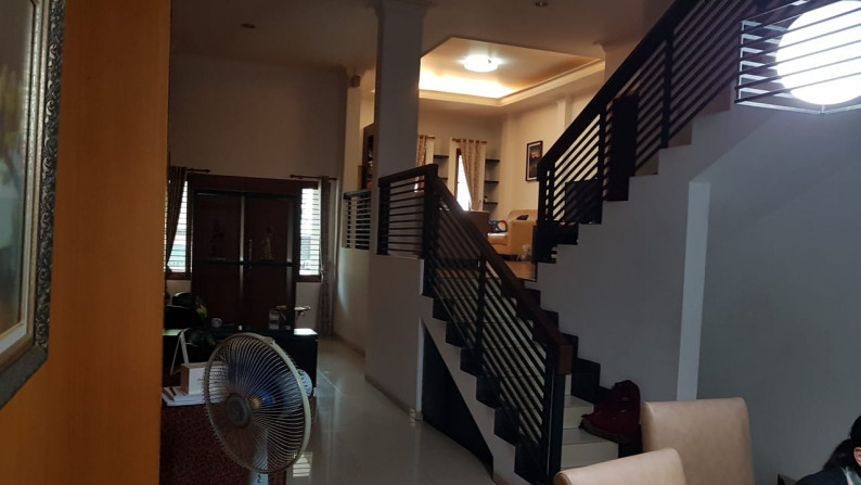 Dijual Rumah Minimalis daerah Puri Indah, Jakarta Barat