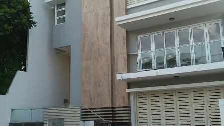 Rumah dijual di Komp. Daan Mogot Baru, cluster Kintamani, Jakarta Barat.