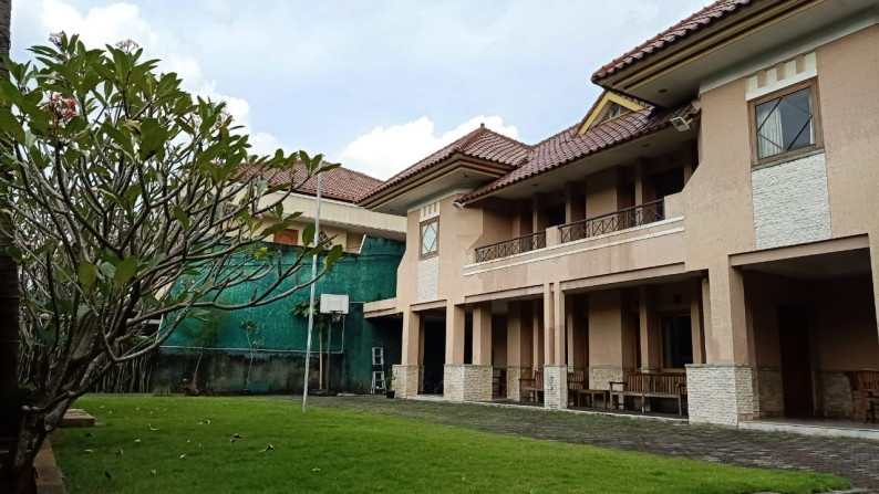 Rumah Mewag di Lokasi Terbaik Bintaro Jaya, Jakarta Selatan.