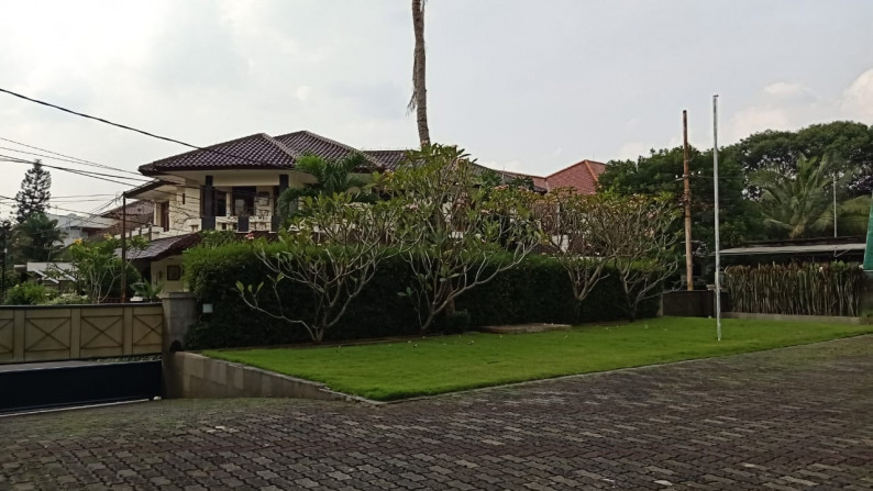 Rumah Mewag di Lokasi Terbaik Bintaro Jaya, Jakarta Selatan.