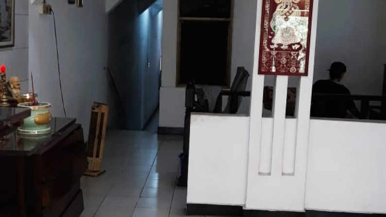 Ruko dijual di jl. Gajah Mada Raya, Jakarta Barat.