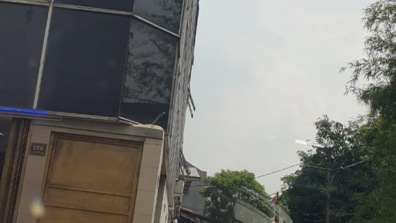 Disewakan Ruko Gandeng di Pesing Koneng, Jakarta Barat