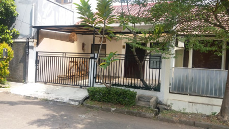 Rumah Bagus Di Pisok, Bintaro Jaya