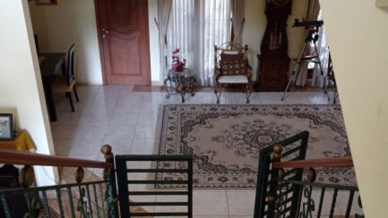 Dijual Rumah Bagus Di Kemang Pratama, Jakarta Selatan