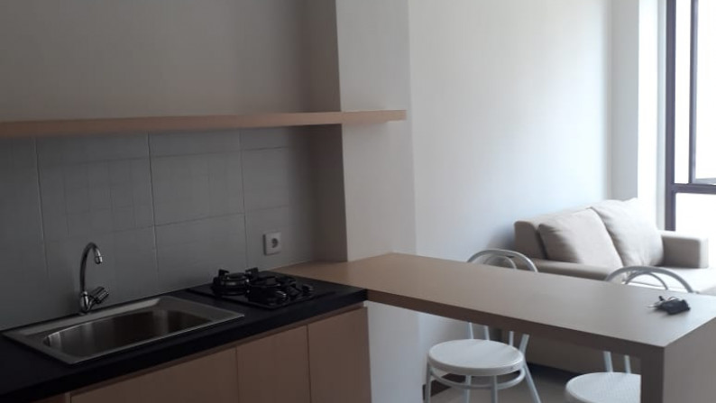 Disewa murah apartemen strategis, siap huni, Vanya Park Assati BSD City Tangerang Banten