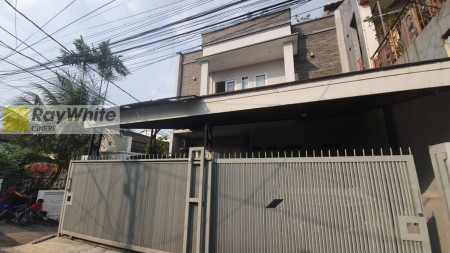 Rumah modern minimalis di Bangka, Kemang