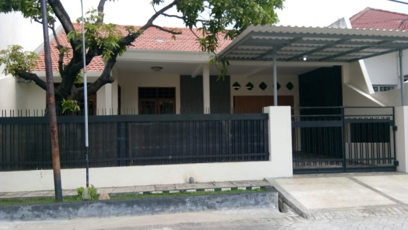 Rumah kendangsari Surabaya siap huni