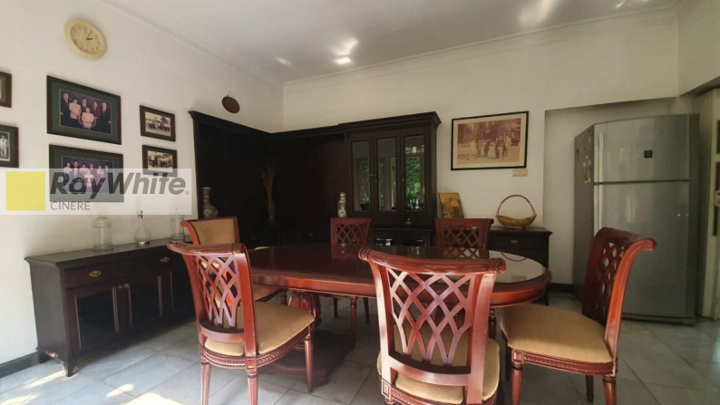 Rumah cantik dan terawat di Kebayoran Baru