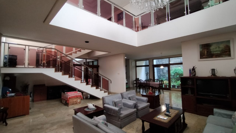 Rumah Super Asri di Pondok Indah