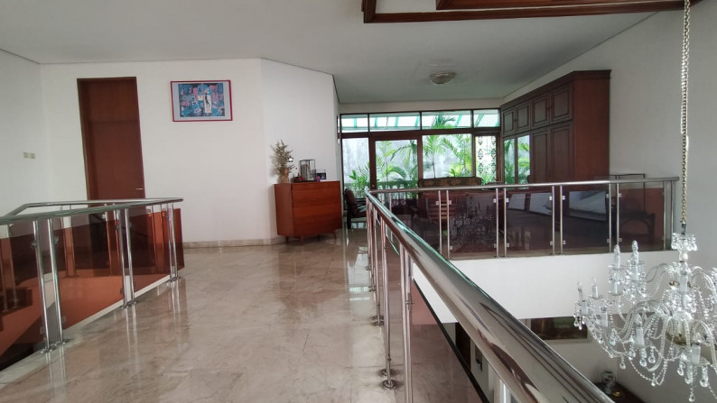 Rumah Super Asri di Pondok Indah