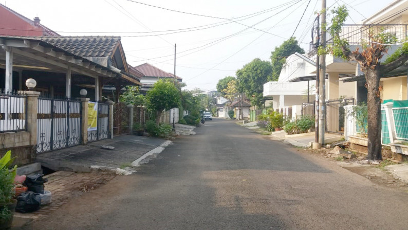 Dijual Rumah Bagusa Di Villa Bintaro Indah, Jombang Tangerang Selatan