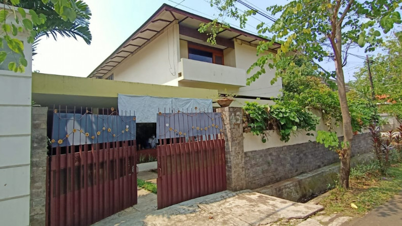 Dijual rumah di Cilandak Bawah