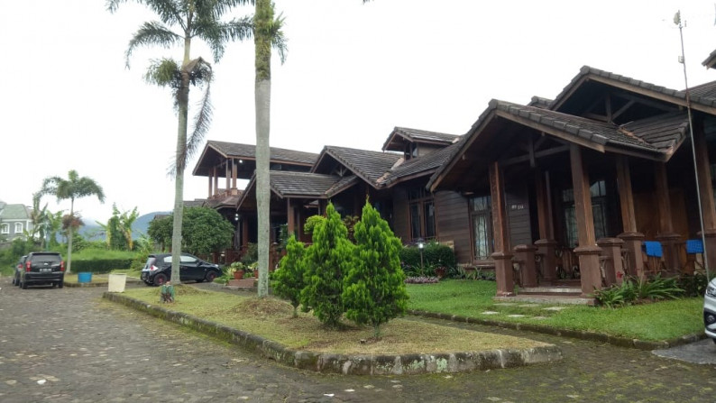 DIJUAL VILLA DI GREEN APPLE - PUNCAK *0005-GANLUC*