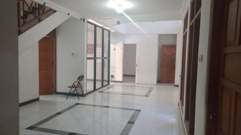 RUMAH SEMI FURNISH DEKAT KAMPUS SANATA DHARMA, MAGUWOHARJO