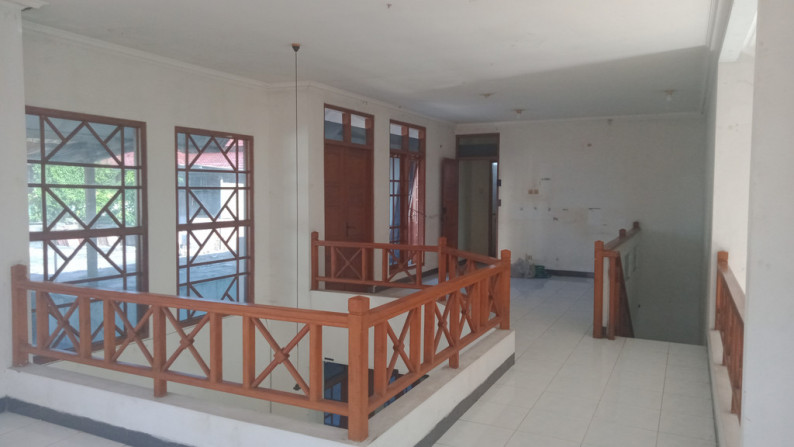 RUMAH SEMI FURNISH DEKAT KAMPUS SANATA DHARMA, MAGUWOHARJO