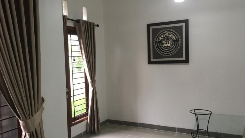 Rumah Cantik dan Siap Huni di dalam Cluster Bintaro Sektor 9