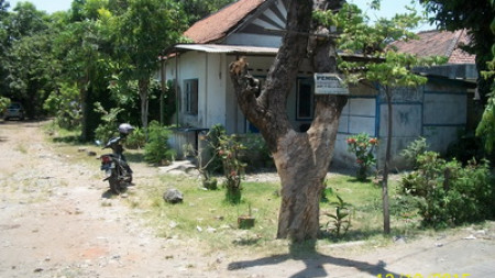 Tanah di Kedurus, dekat jalan besar, cocok buat perumahan