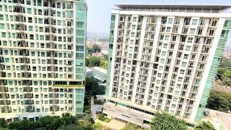 Apartemen di Woodland Park Residence, Jakarta Selatan, Hanya selangkah ke Stasiun KA Kalibata,  2 BR, Furnished