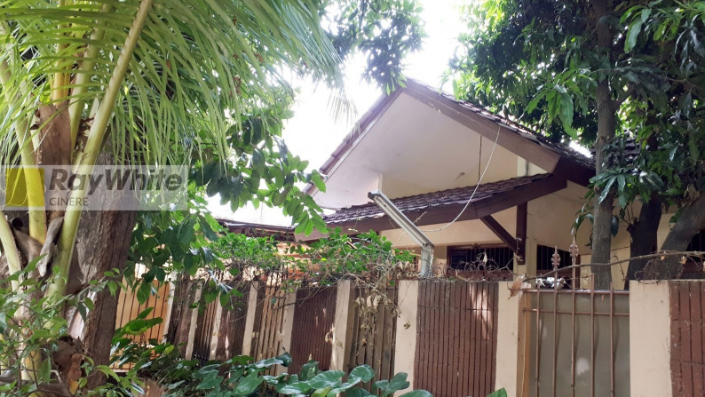 Rumah asri sangat terawat,strategis di Kebayoran Baru, Jakarta Selatan