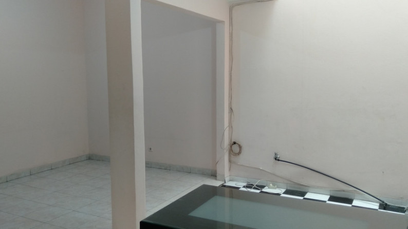 Rumah Bagus dijual di Jl Gilimanuk, Daan Mogot Baru *0012-CHR*