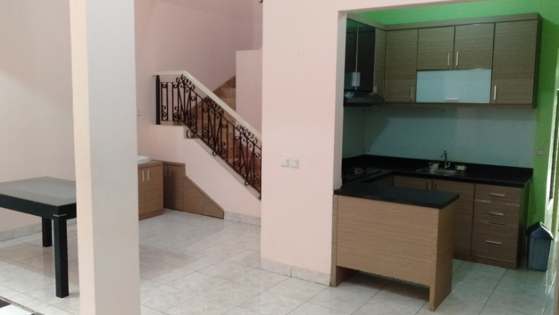 Rumah Bagus dijual di Jl Gilimanuk, Daan Mogot Baru *0012-CHR*