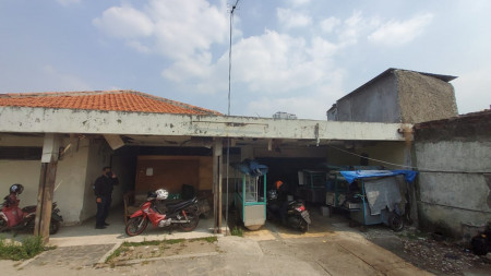 Rumah Lama Hitung Tanah di Palmerah Jakarta Selatan..