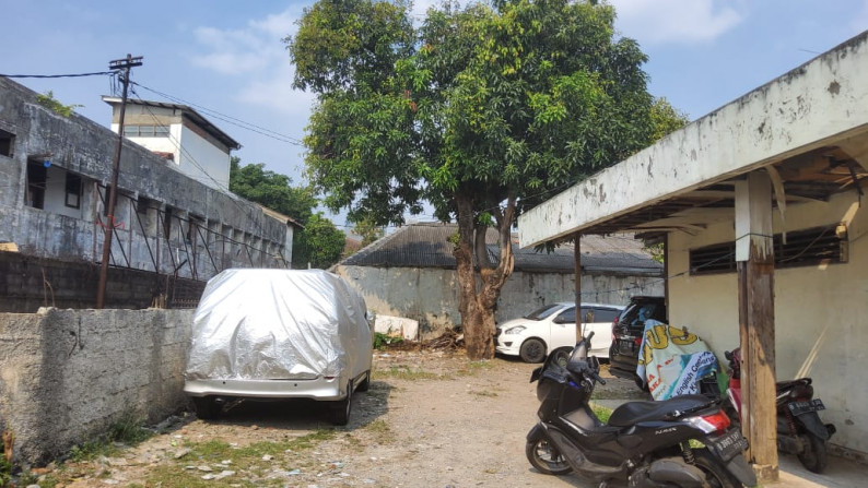 Rumah Lama Hitung Tanah di Palmerah Jakarta Selatan..