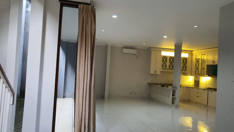 Rumah Bagus Di Discovery Lumina, Bintaro Jaya