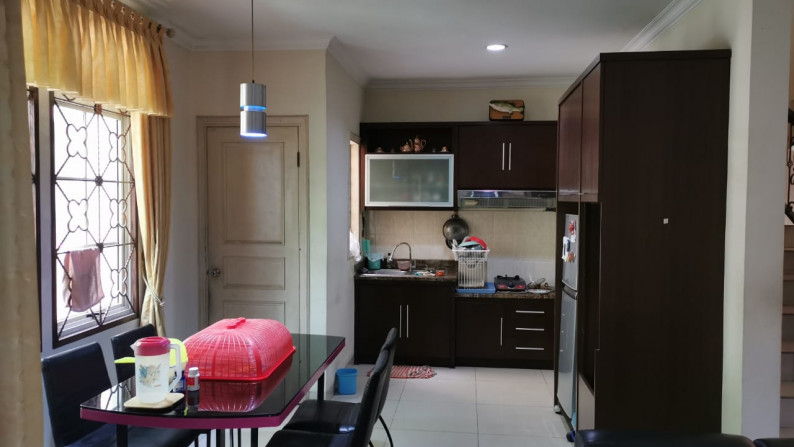 DIJUAL CEPAT, RUMAH RAPIH DAN BERSIH