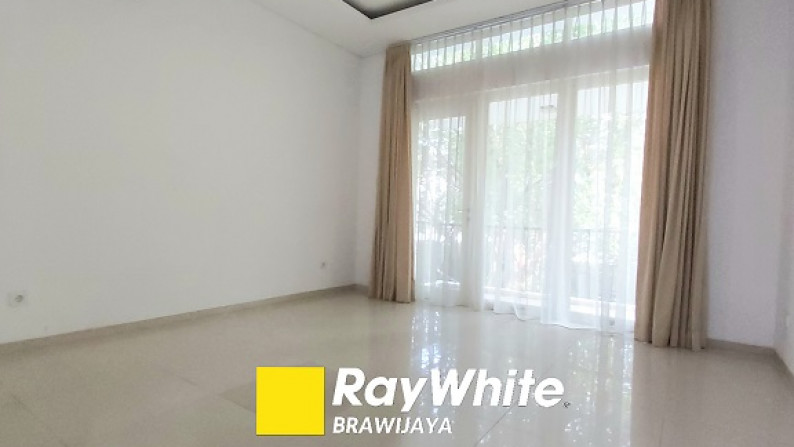 Rumah di Serenia Hills Tahap 1, Lebak Bulus, Jakarta Selatan, 3 Bedroom, Siap Huni