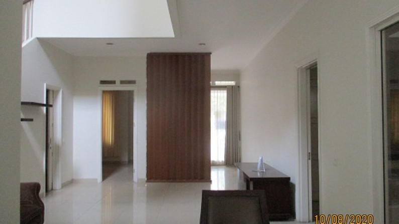 Disewakan Rumah di greenwich BSD Tangerang